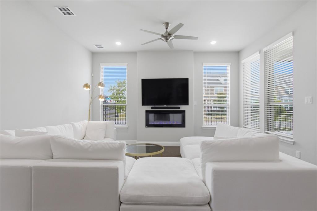 13018 Scissortail Drive Property Photo 3