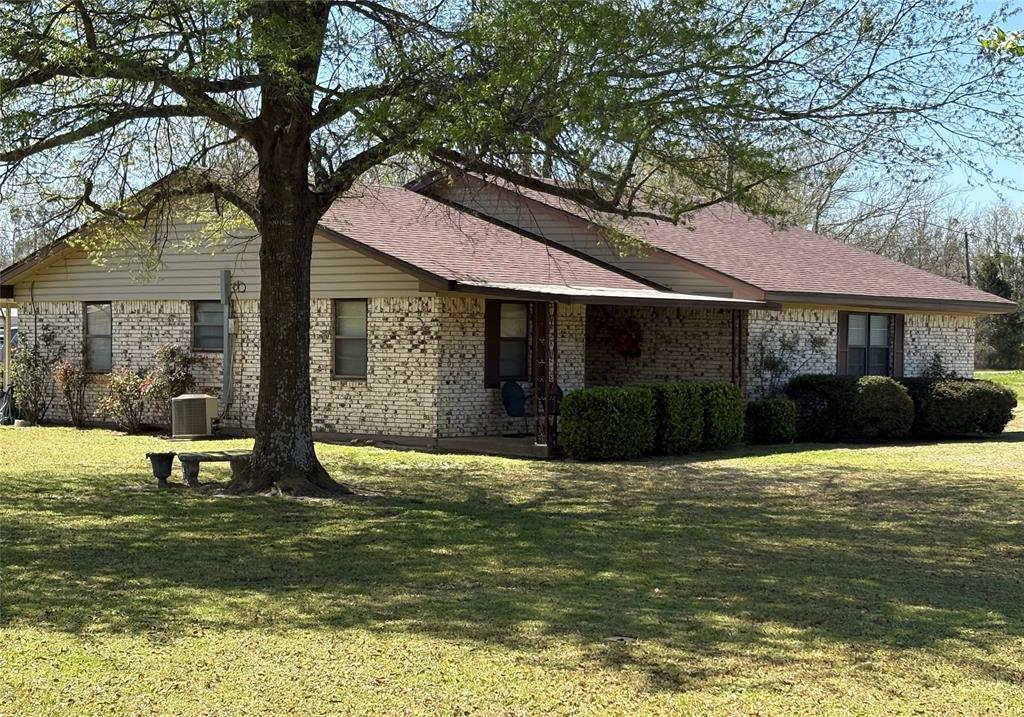 32 County Road 4784 Property Photo 1