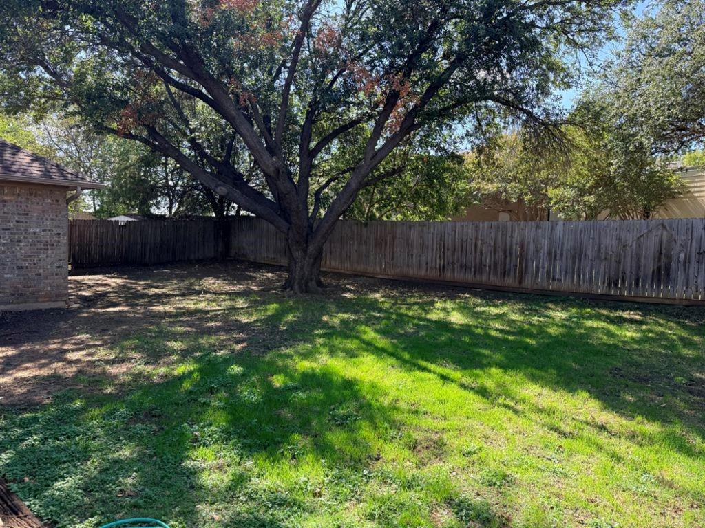 2317 Parkside Drive Property Photo 5