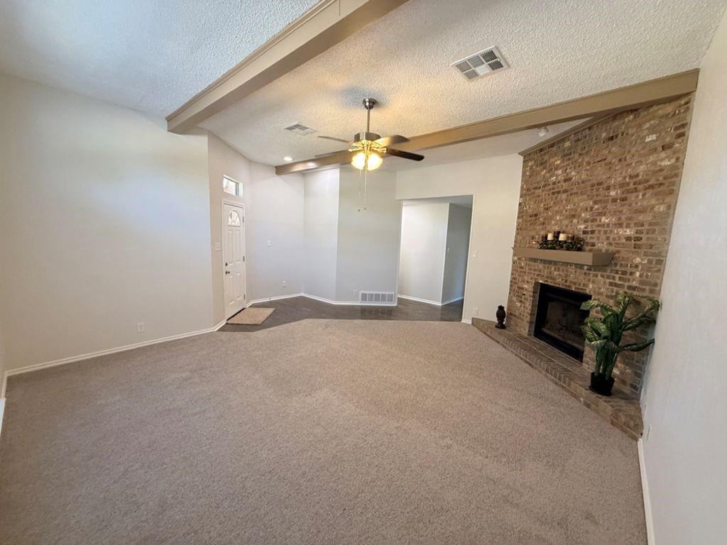 2317 Parkside Drive Property Photo 6