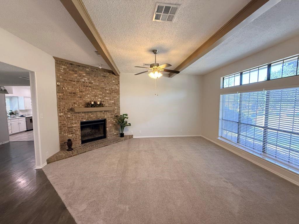 2317 Parkside Drive Property Photo 7