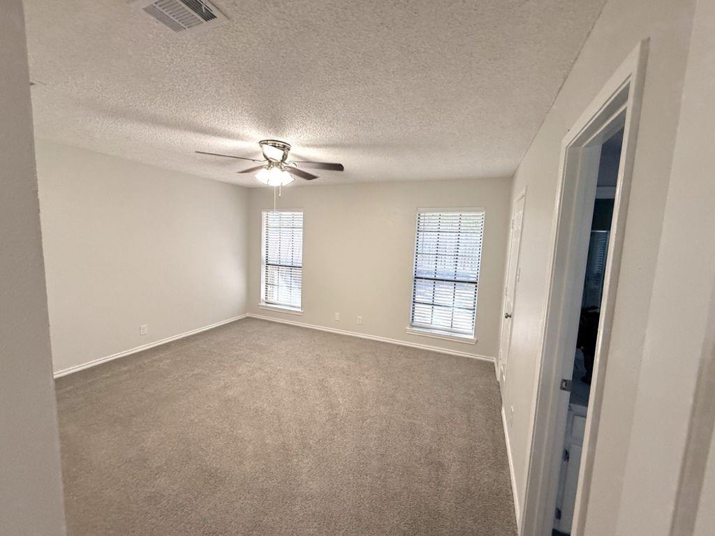 2317 Parkside Drive Property Photo 15