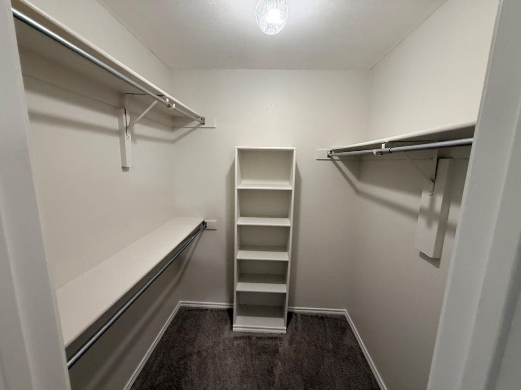 2317 Parkside Drive Property Photo 17