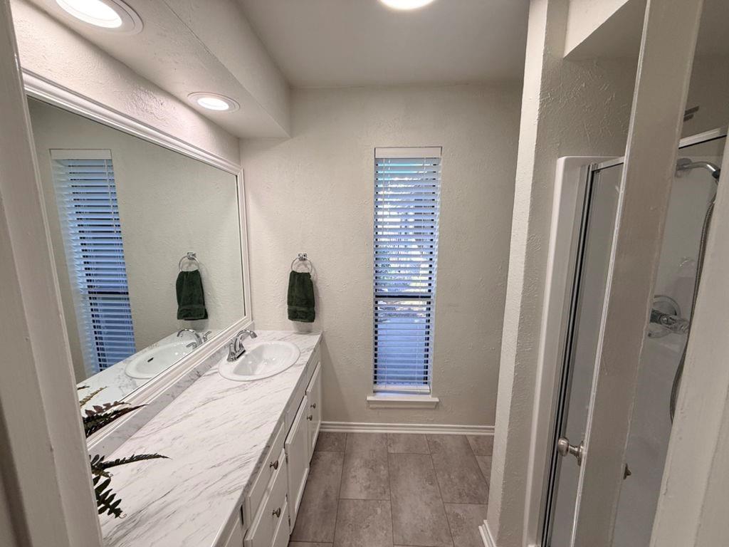 2317 Parkside Drive Property Photo 18