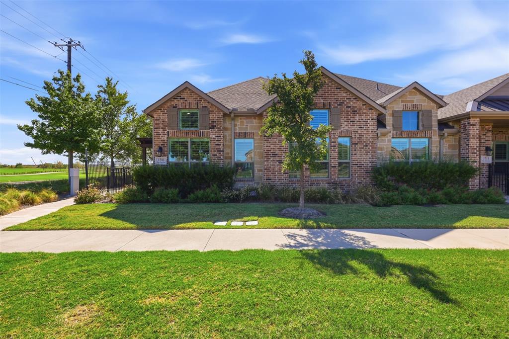 3701 White Clover Lane Property Photo 1