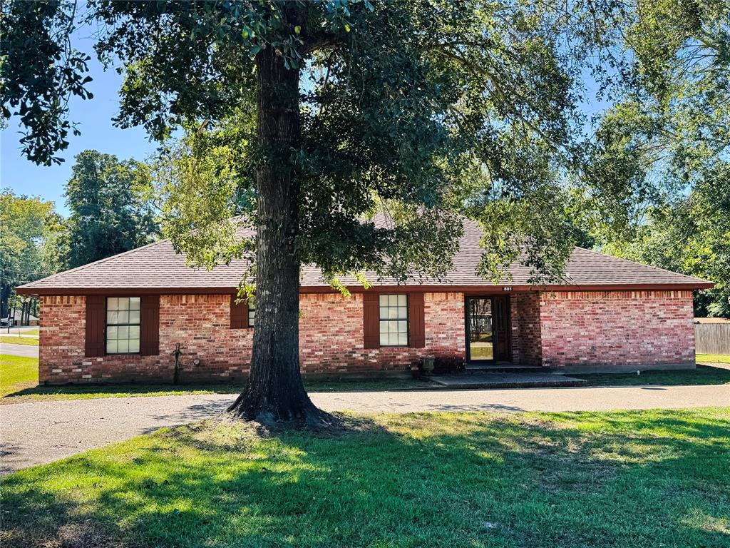 501 Private Road 1280