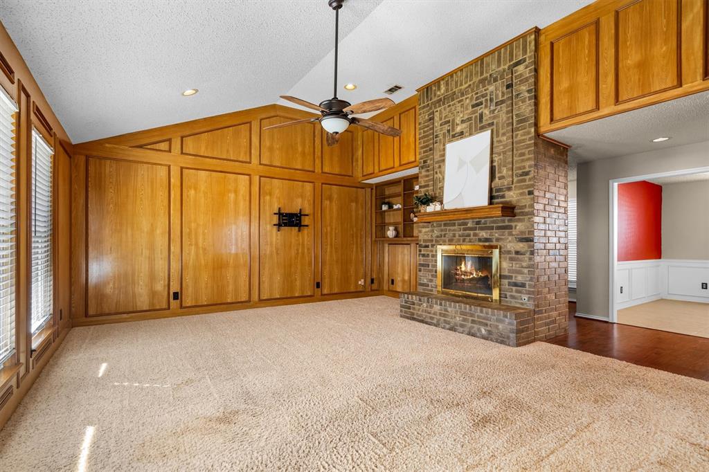 654 Park Lane Property Photo 6