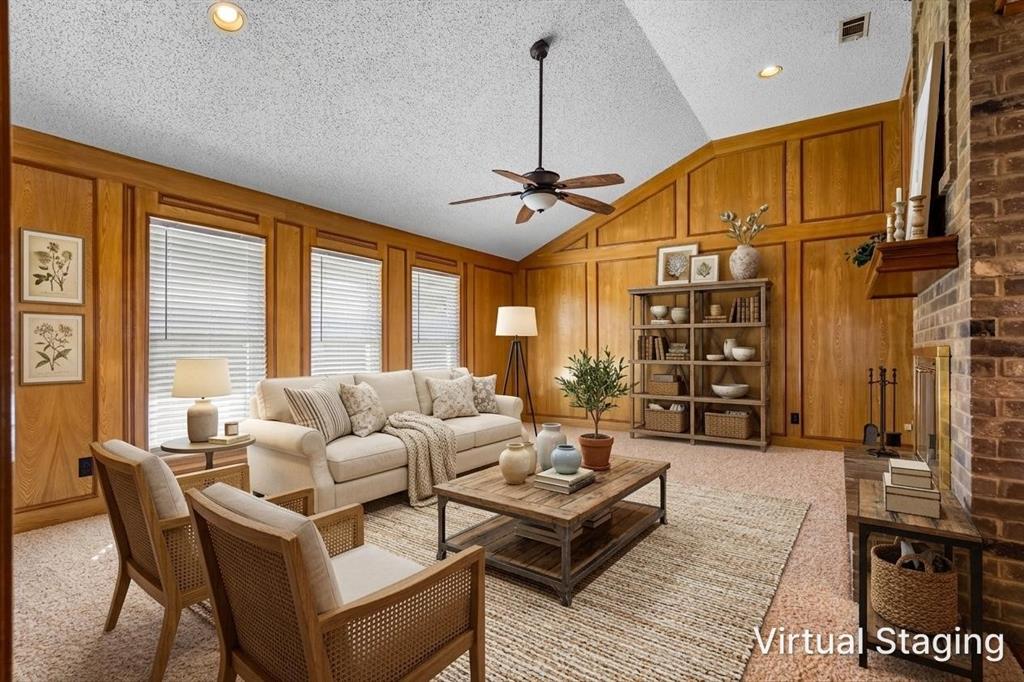 654 Park Lane Property Photo 8