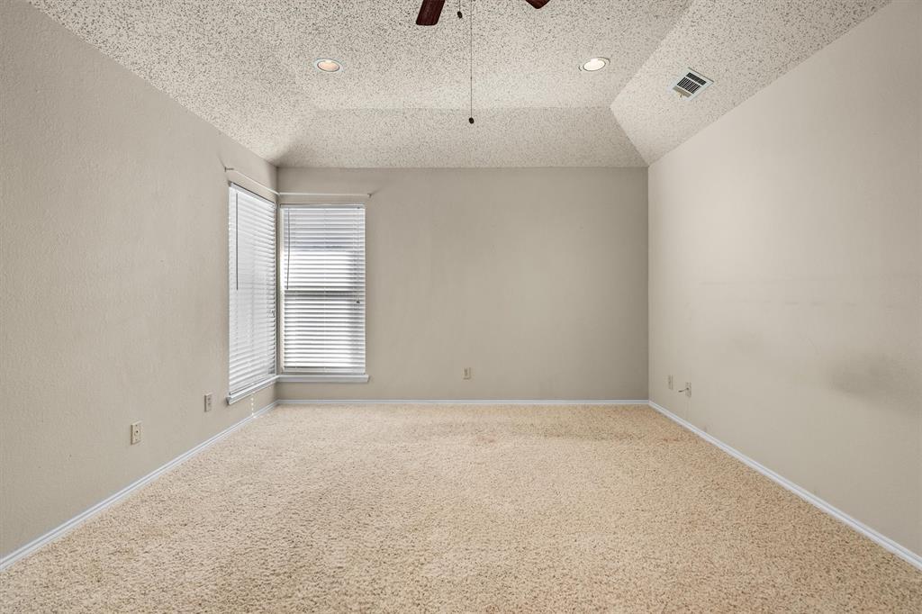 654 Park Lane Property Photo 24