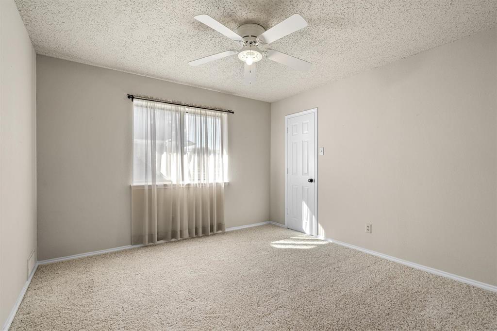 654 Park Lane Property Photo 27