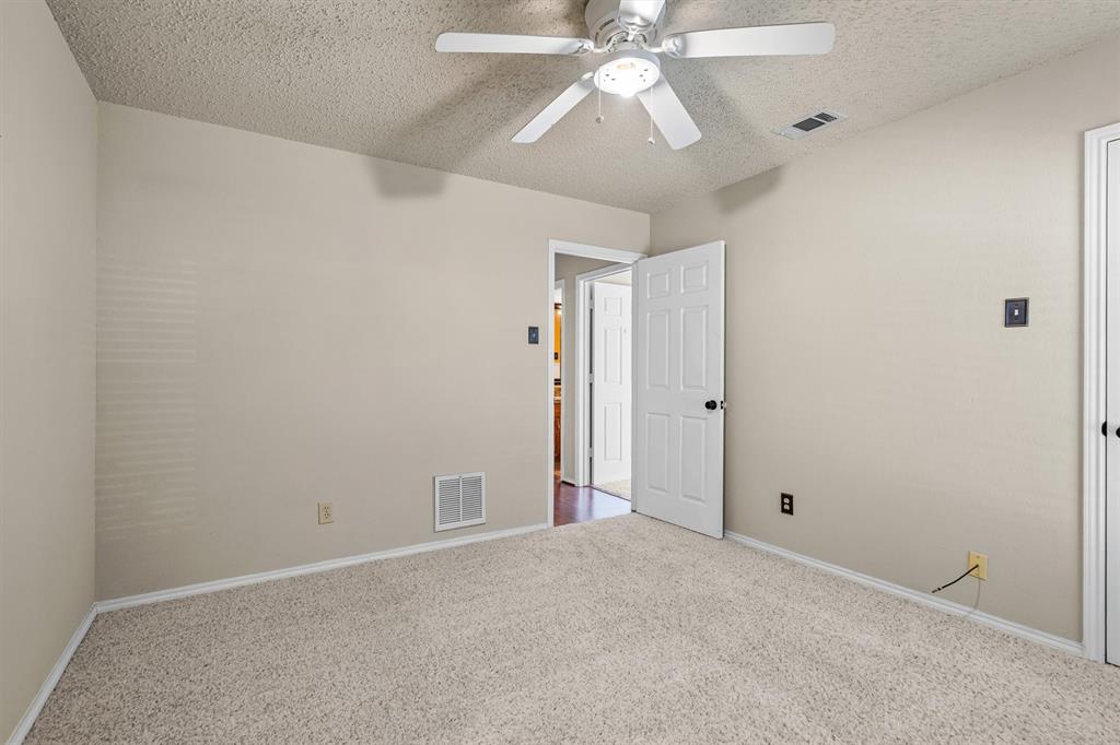 654 Park Lane Property Photo 33