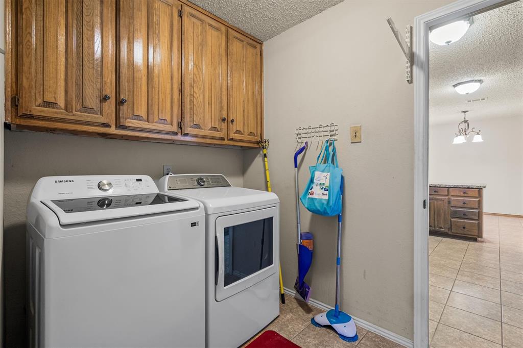 654 Park Lane Property Photo 34