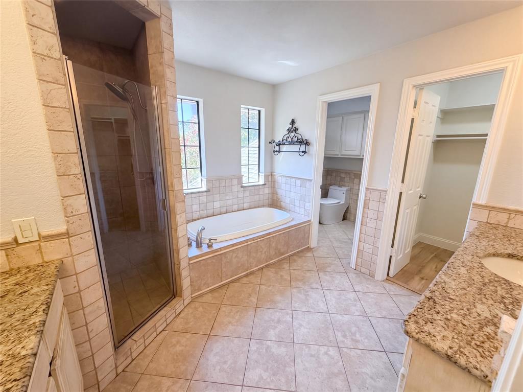 2913 Bedfordshire Lane Property Photo 9