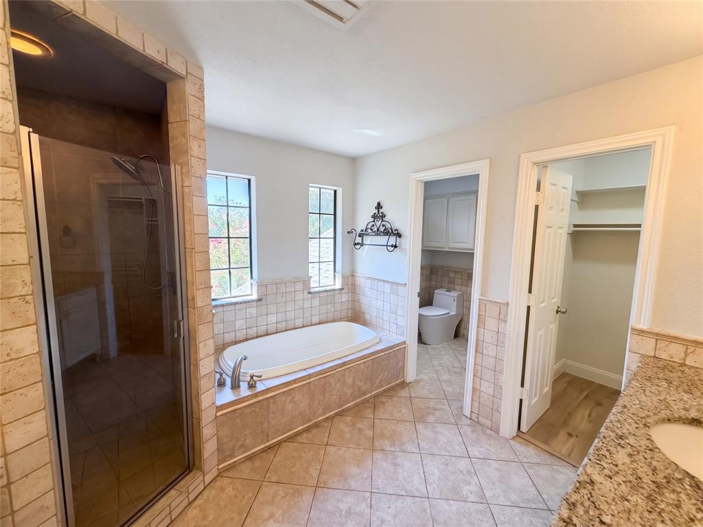 2913 Bedfordshire Lane Property Photo 11