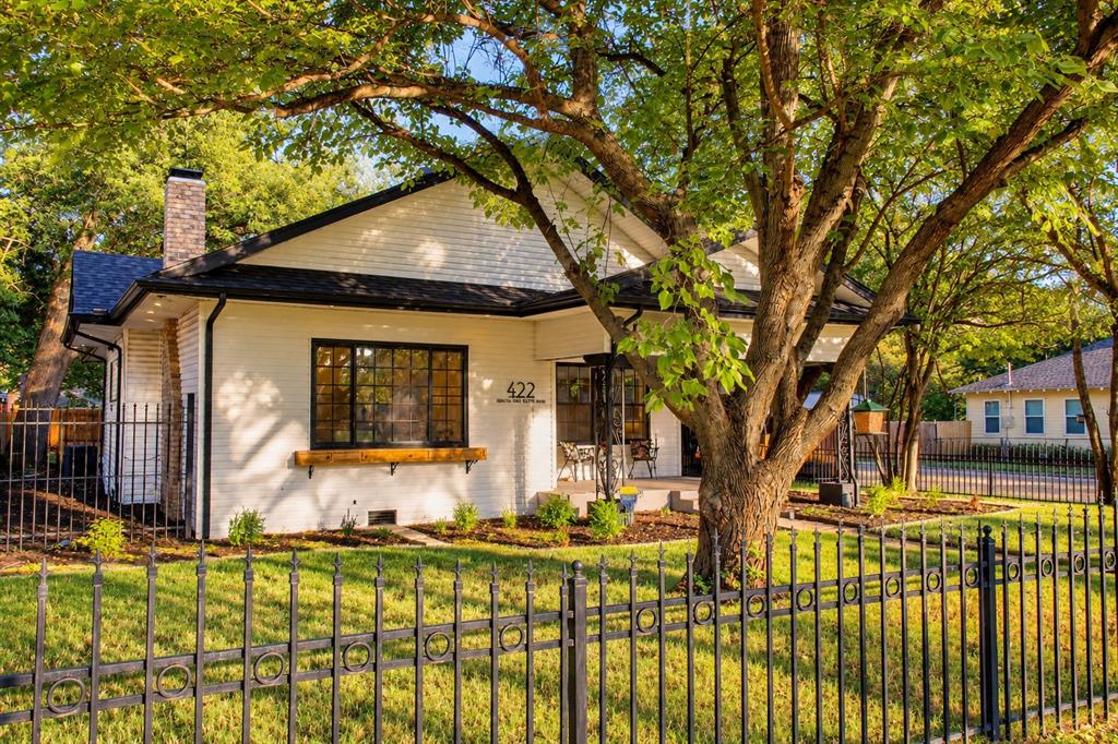 422 S Oak Cliff Boulevard Property Photo 1