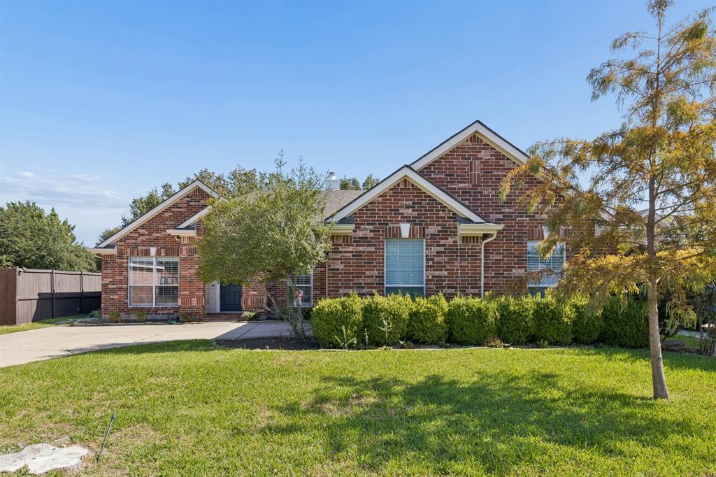 1592 Mahogany Drive Property Photo 1