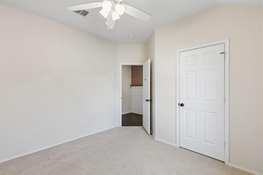 1592 Mahogany Drive Property Photo 27