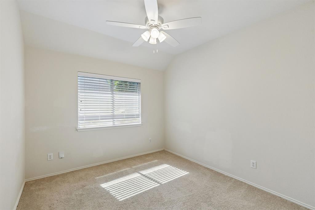 1592 Mahogany Drive Property Photo 28