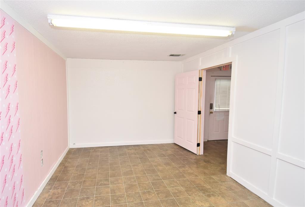 415 W Mcdonald Street Property Photo 16