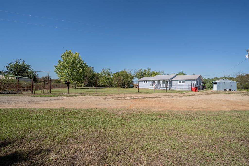 4827 County Road 3567 Property Photo 1