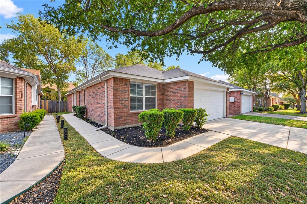 8809 Highland Orchard Drive Property Photo 1