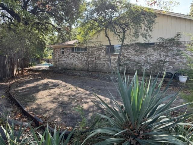 6936 Wildglen Drive Property Photo 5