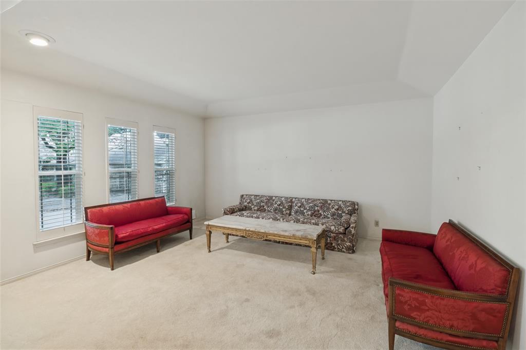 6936 Wildglen Drive Property Photo 10