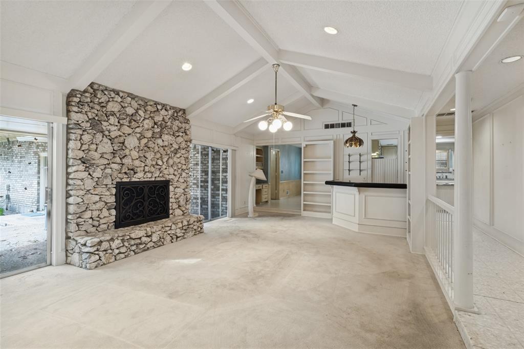6936 Wildglen Drive Property Photo 13