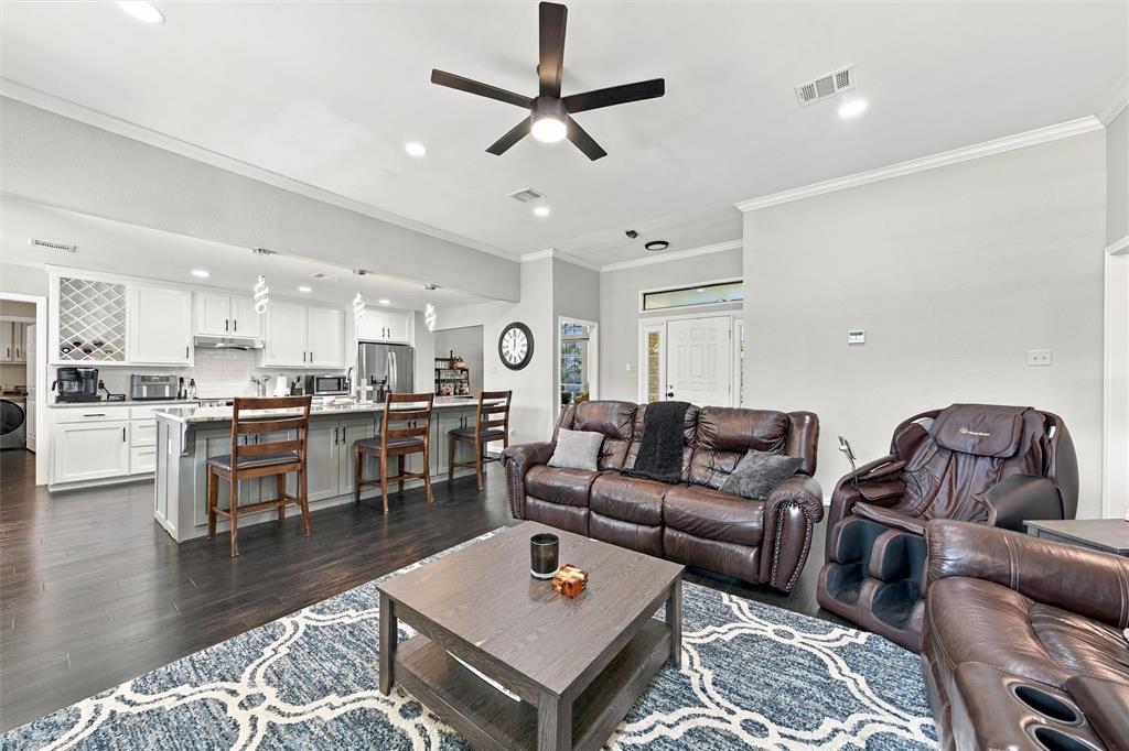 600 Harvest Lane Property Photo 4