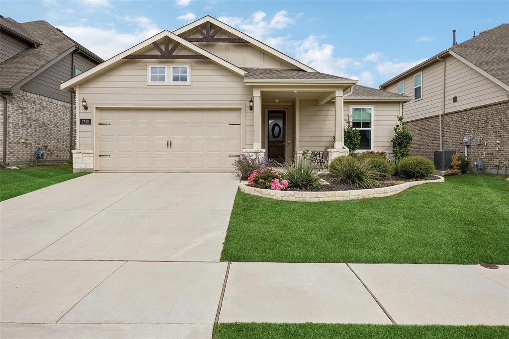 2510 Cowbird Way Property Photo 1
