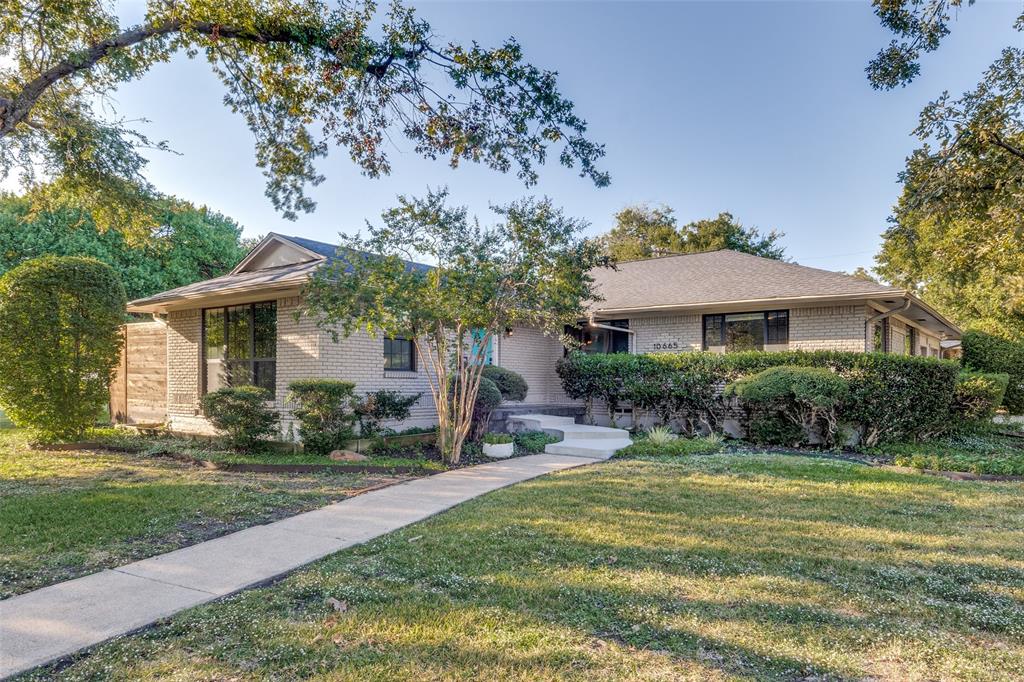 10665 Lake Haven Drive Property Photo 1