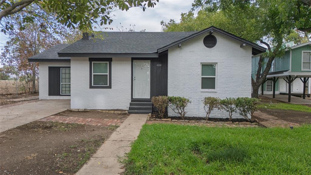1032 W Oak Street Property Photo 1