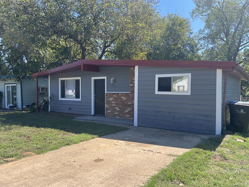 2532 Loy Lake Road Property Photo 1