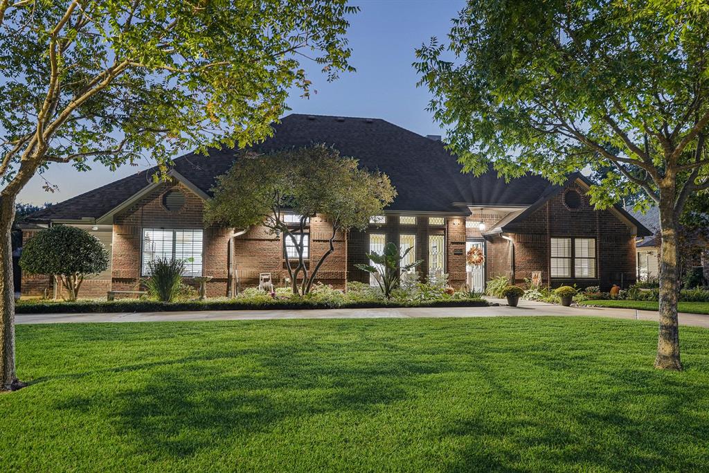 36 Timbergreen Circle Property Photo 1