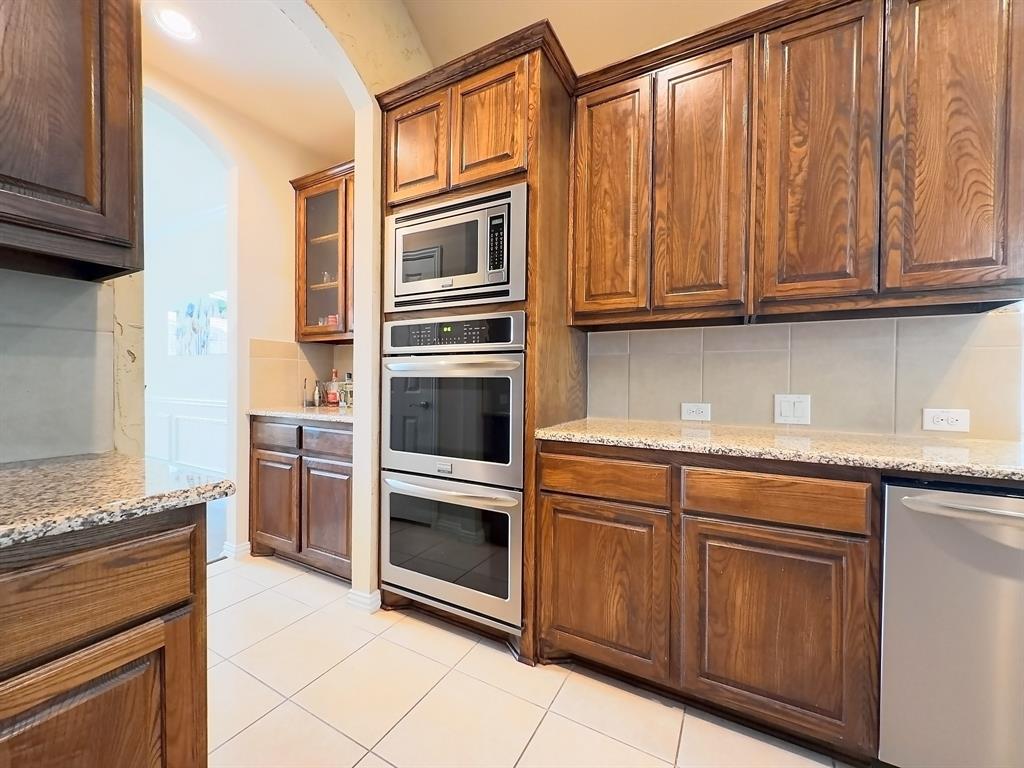 717 Keswick Drive Property Photo 10