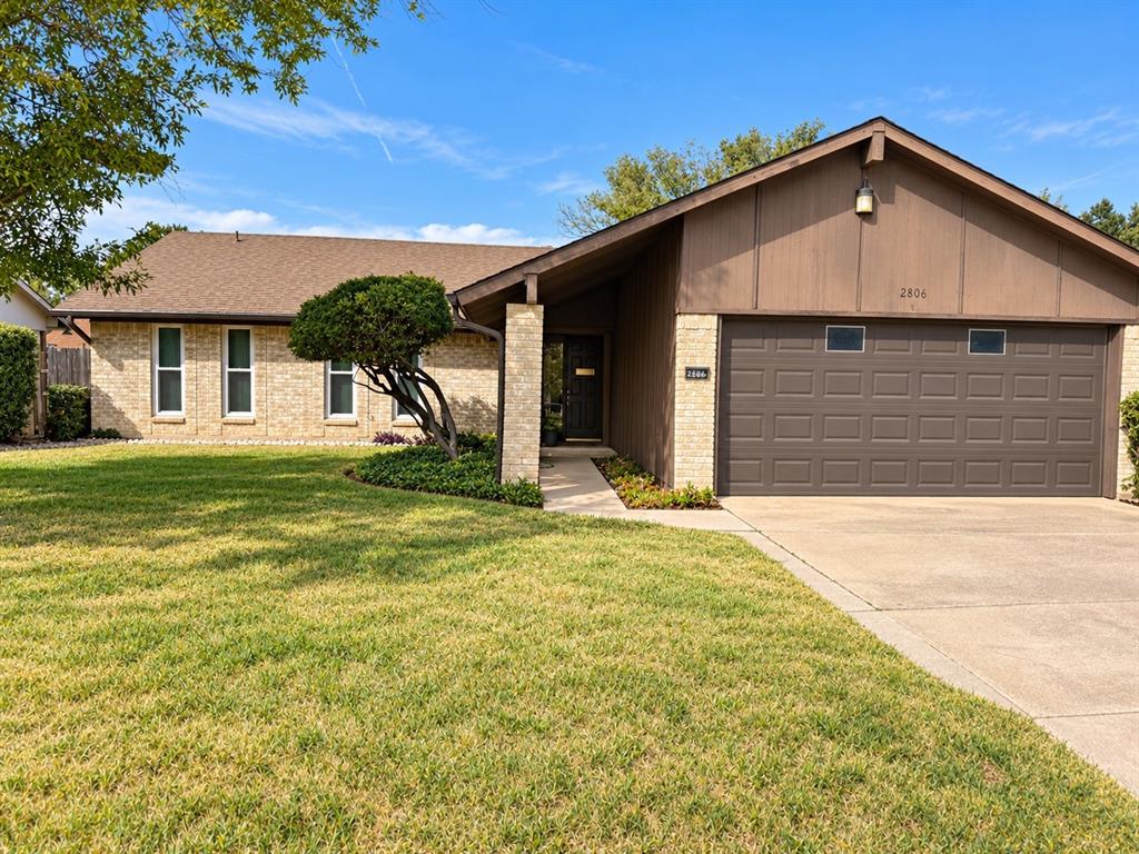 2806 Arcadia Lane Property Photo 1