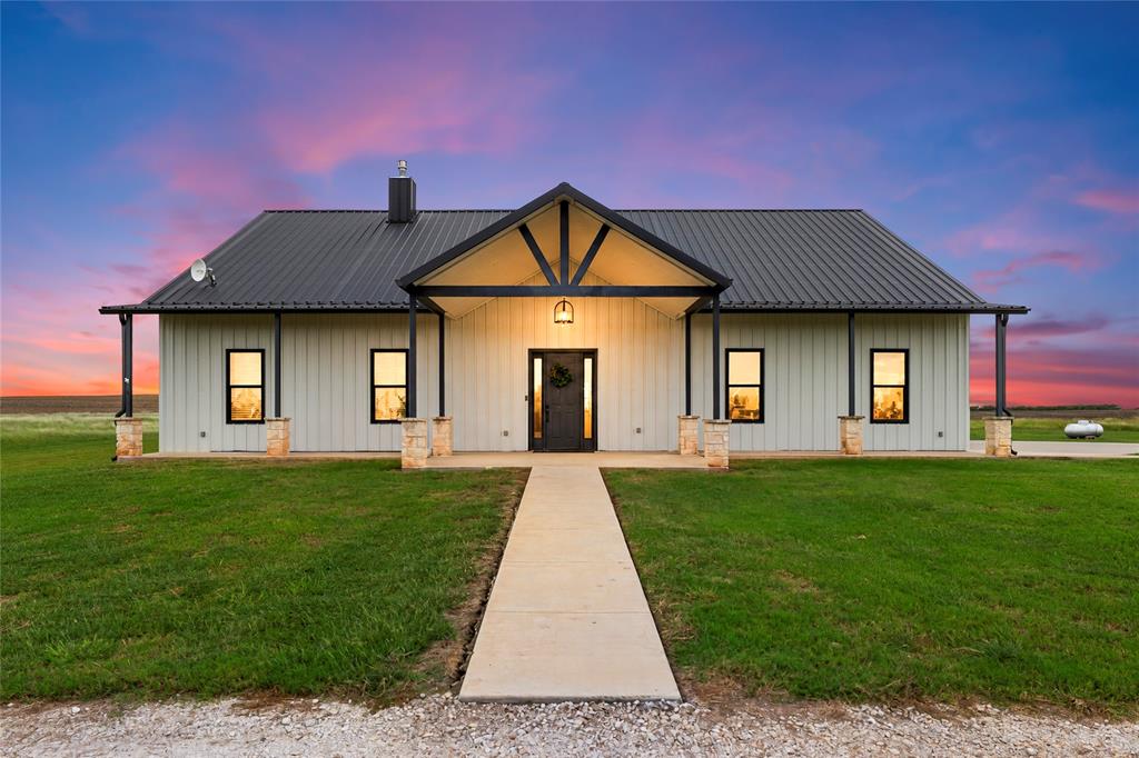 231 Hcr 2312 Property Photo 1