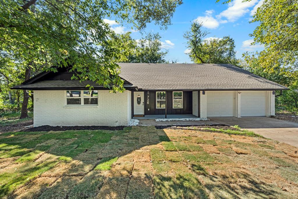 726 Gaywood Drive Property Photo 1