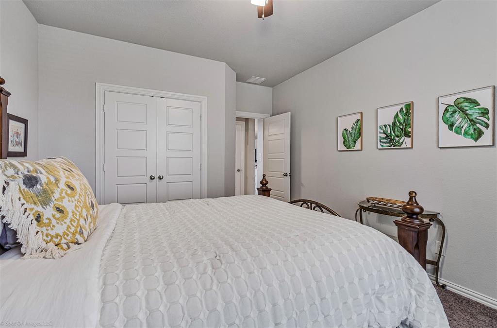 1612 Village Creek Drive Property Photo 20
