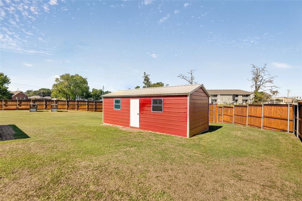 8700 Broken Bow Drive Property Photo 27