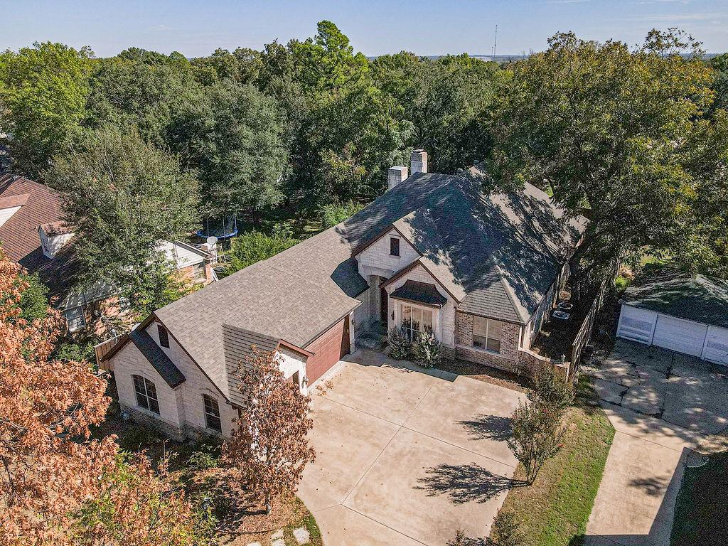 1407 S Houston Street Property Photo 2