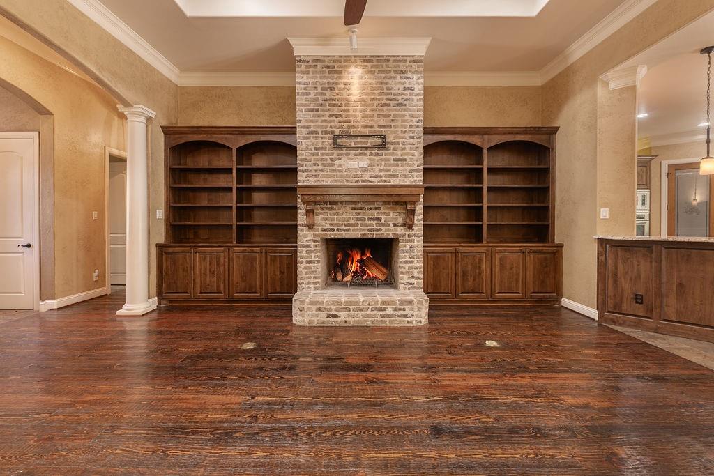 1407 S Houston Street Property Photo 4
