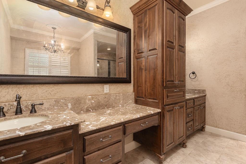 1407 S Houston Street Property Photo 11