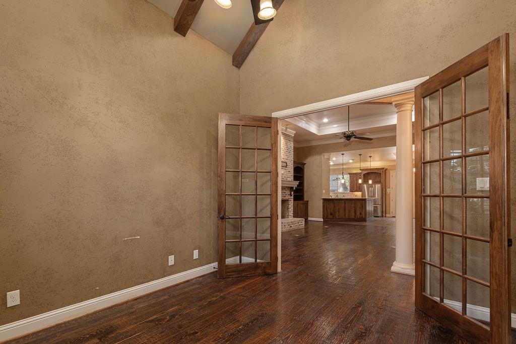 1407 S Houston Street Property Photo 14