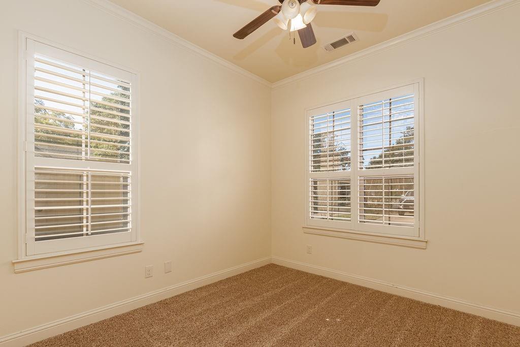 1407 S Houston Street Property Photo 17