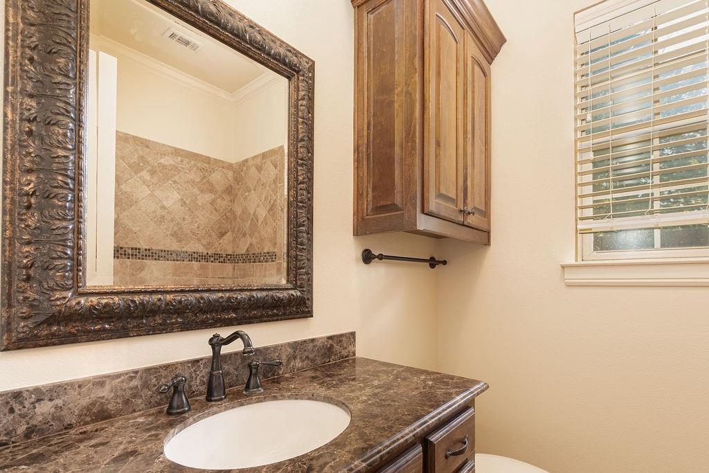 1407 S Houston Street Property Photo 18