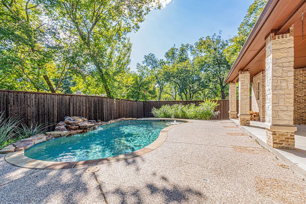 1407 S Houston Street Property Photo 22