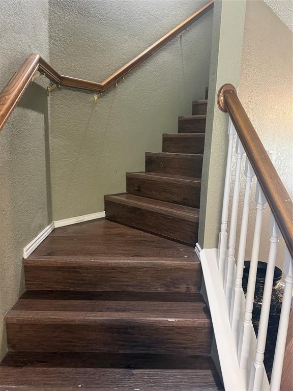 8115 Mossberg Drive Property Photo 7