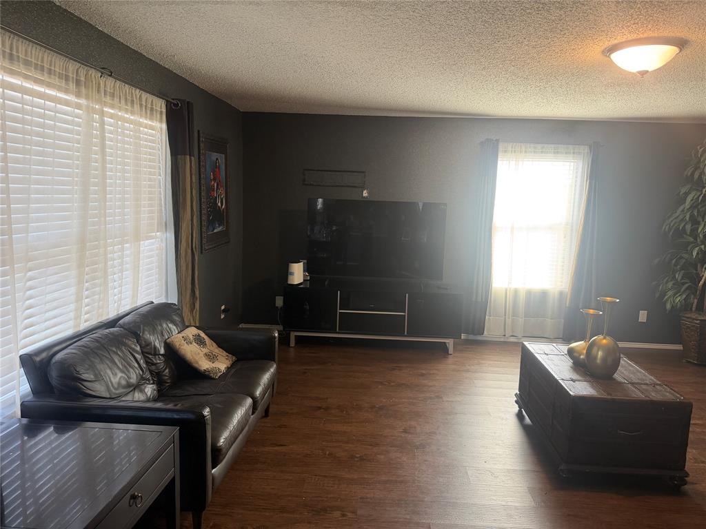 8115 Mossberg Drive Property Photo 11