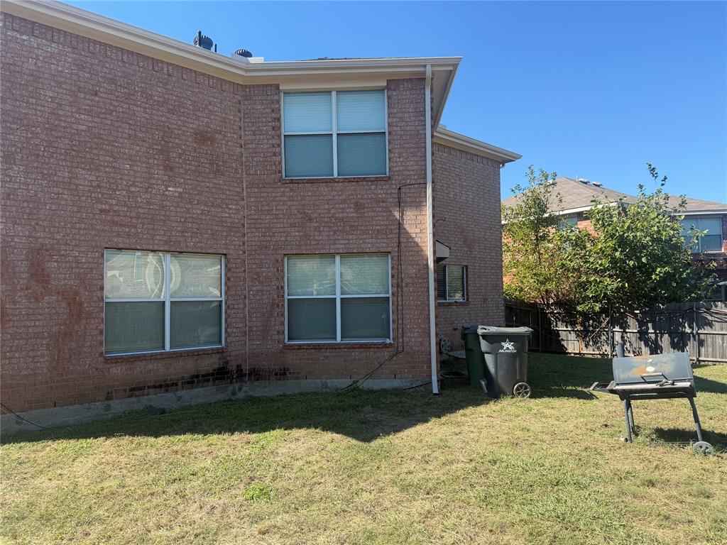 8115 Mossberg Drive Property Photo 17